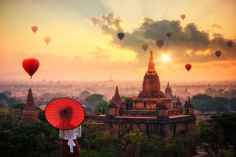 Balloons over Bagan-02