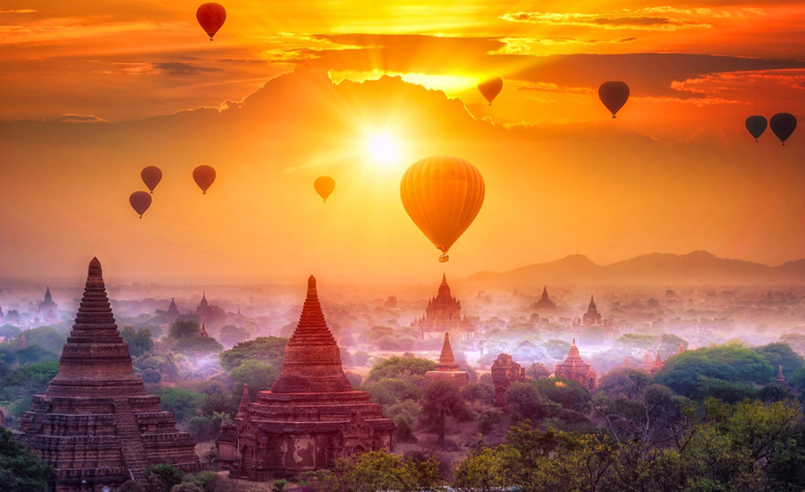 Balloons over Bagan-03