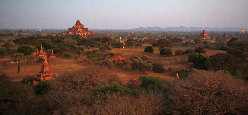 Balloons over Bagan Myanmar (4)