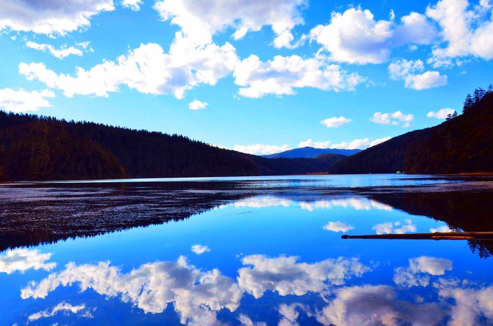 Bita Lake of Potatso National Park in Shangri La-1