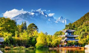 Black Dragon Pool in Lijiang (1)