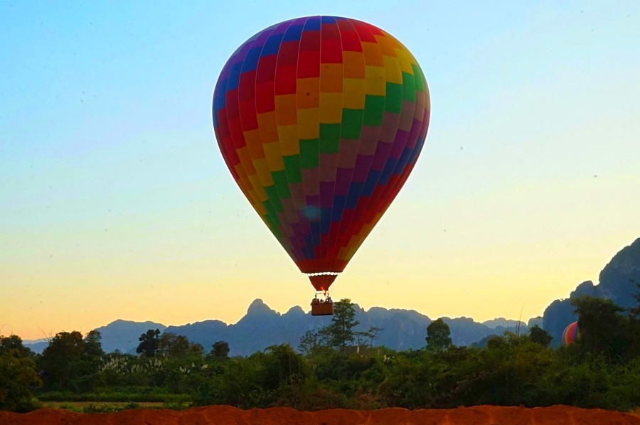 Hot Air Ballooning Vang Vieng, Laos (3)