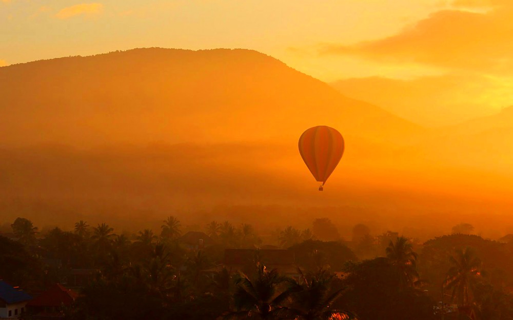 Hot Air Ballooning Vang Vieng, Laos (8)