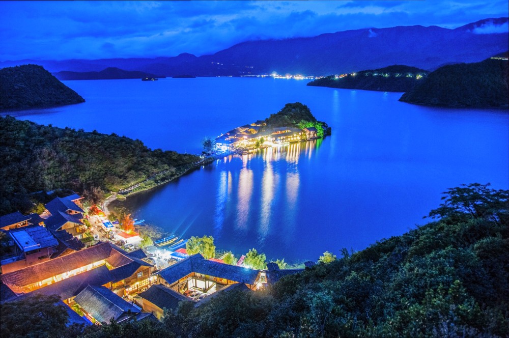 Lugu Lake in Lijiang (8)