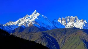 Meili Snow Mountain in Deqin, Diqing (1)