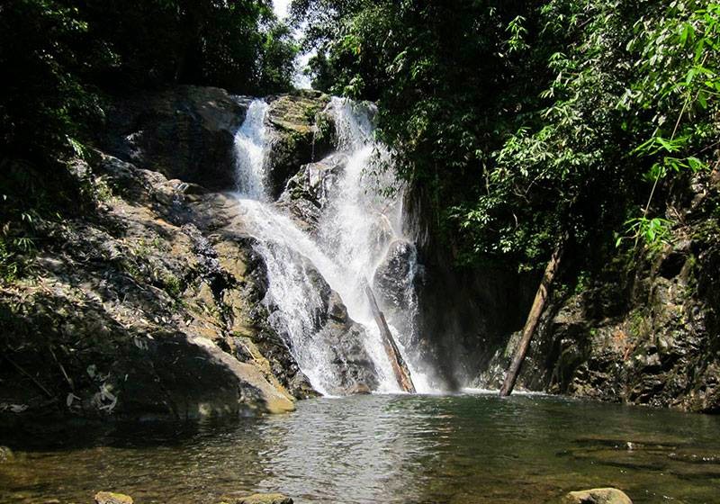 Nam Dee Waterfall in Luang Namtha, Laos (2)