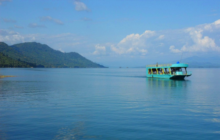 Nam Ngum Reservoir (Lake) in Vientiane, Laos (8)