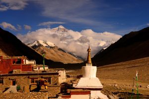 Rongbuk-Monastery-and-Mount-Everest-View-in-Tingri-County-Tibet-03