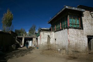 Rongbuk-Monastery-and-Mount-Everest-View-in-Tingri-County-Tibet-13