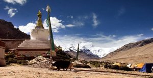 Rongbuk-Monastery-and-Mount-Everest-View-in-Tingri-County-Tibet-19