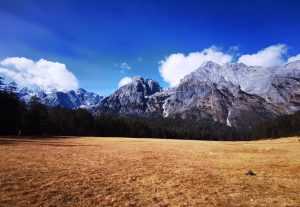 Spruce Meadow Cableway of Jade Dragon Snow Mountain in Lijiang (1)