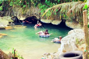 Tham Nam Water Cave in Vang Vieng, Laos (11)