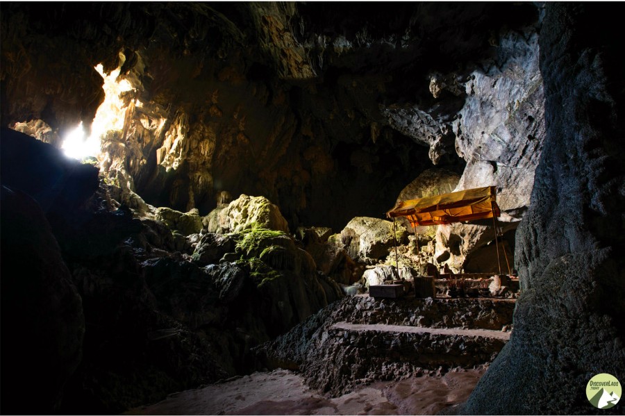 Tham Nam Water Cave in Vang Vieng, Laos (4)