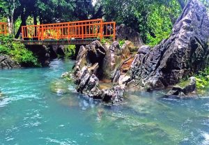 Tham Nam Water Cave in Vang Vieng, Laos (7)