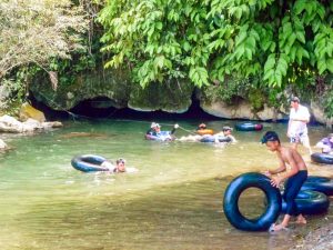 Tham Nam Water Cave in Vang Vieng, Laos (8)