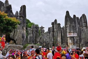 The Stone Forest in Kunming (1)