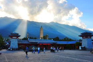 Three Pagodas and Chongsheng Temple in Dali (11)