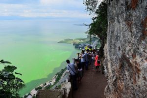 Western-Hills-and-Dragon-Gate-in-Kunming-02