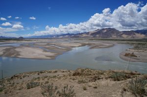 Yarlung-Tsangpo-Valley-in-Lhoka-03