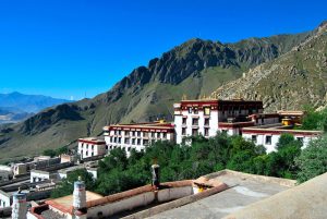 Drepung-Monastery-in-Lhasa-04