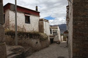 Drepung-Monastery-in-Lhasa-10