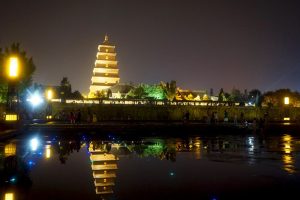 Giant-Wild-Goose-Pagoda-in-Xian-02