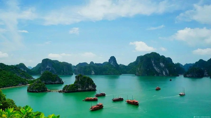 Ha Long Bay in Vietnam-8