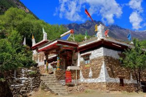 Jiaju-Tibetan-Village-in-Garze-09