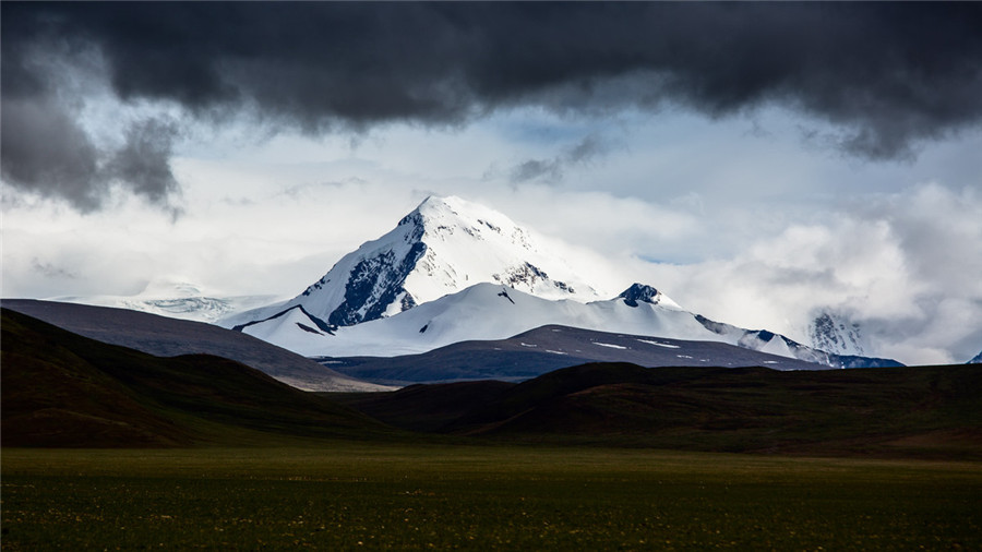 Shishapangma-Mountain-in-Nyalam-County-Shigatse-04