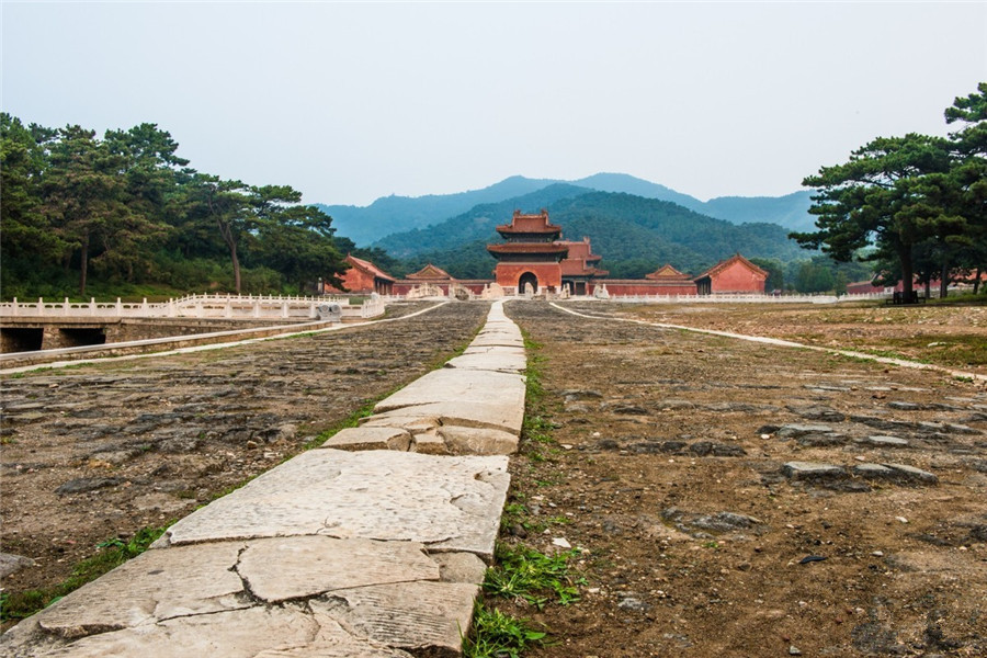 Eastern-Qing-Tombs-in-Beijing-02