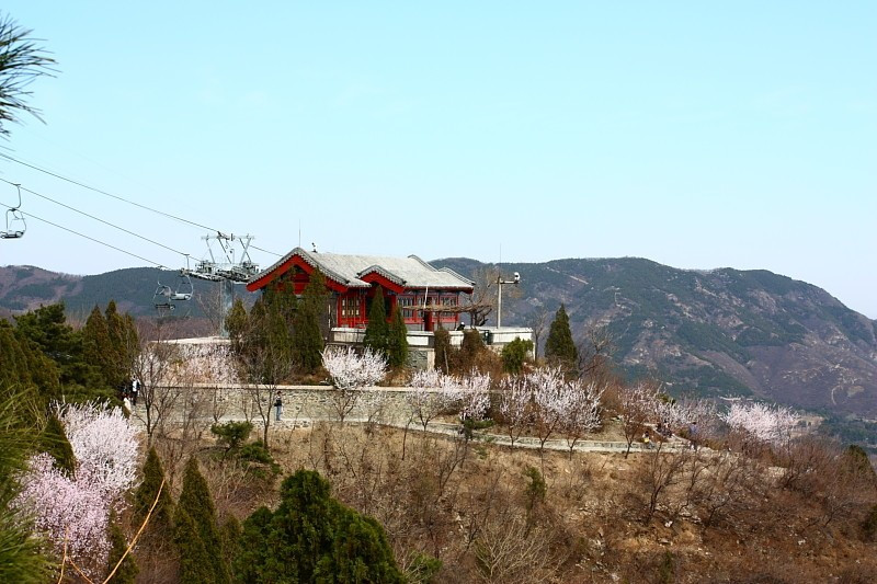 Fragrant-Hills-Park-in-Beijing-01