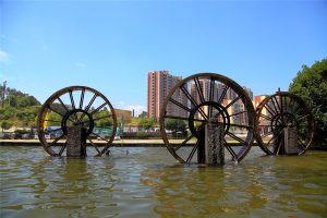 Ling-Canal-in-Xingan-County-Guilin-03