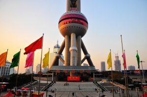 Oriental-Pearl-TV-Tower-in-Shanghai-04