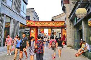 Qianmen-Street-in-Beijing-08