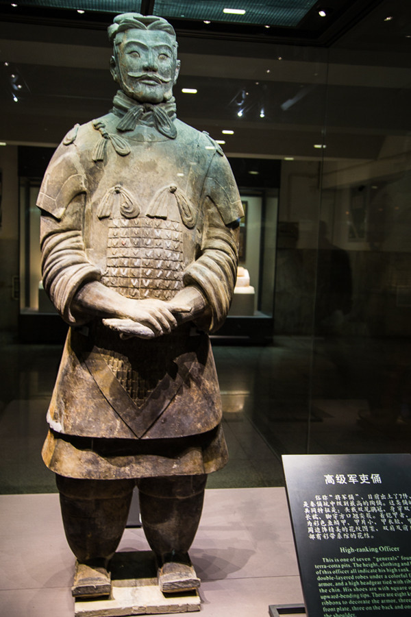 Terracotta-Army-Terra-Cotta-Warriors-and-Horses-Museum-Xian-05