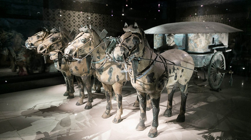 Terracotta-Army-Terra-Cotta-Warriors-and-Horses-Museum-Xian-14