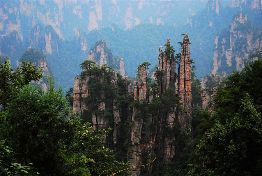 Tianzi-Mountain-Nature-Reserve-in-Zhangjiajie-03