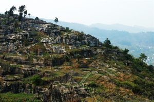 Wansheng-Stone-Forest-in-Chongqing-07