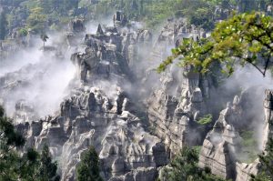 Wansheng-Stone-Forest-in-Chongqing-09