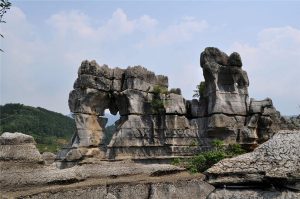 Wansheng-Stone-Forest-in-Chongqing-11