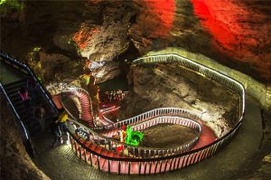 Yellow-Dragon-Cave-in-Wulingyuan-District-Zhangjiajie-14