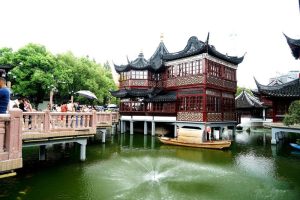 Yuyuan-Garden-in-Shanghai-12