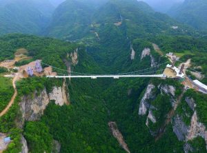 Zhangjiajie-Grand-Canyon-Glass-Bridge-02