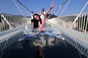 Zhangjiajie-Grand-Canyon-Glass-Bridge-19