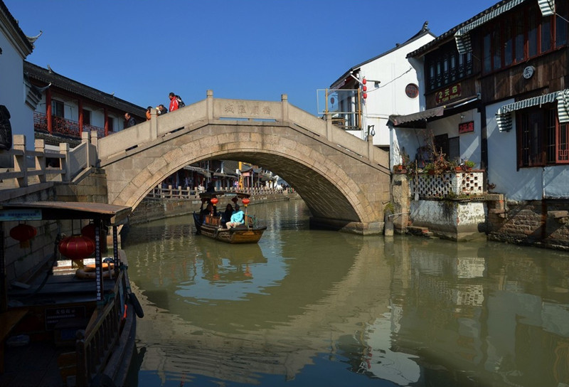 Zhujiajiao-Water-Town-in-Shanghai-35