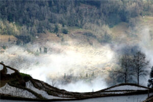 Azheke Rice Terraces in Yuanyang County (10)