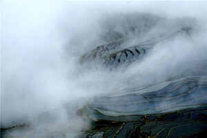 Azheke Rice Terraces in Yuanyang County (15)