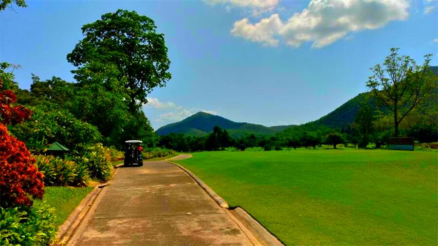 Alpine Golf Resort in Chiang Mai, Thailand (3)