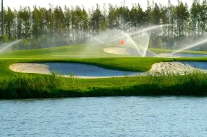 Binhai Lake Golf Club in Tianjin (1)