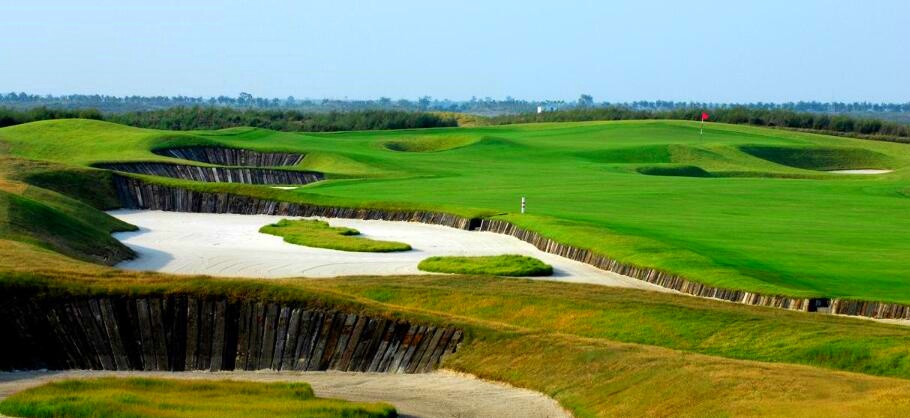 Binhai Lake Golf Club in Tianjin (2)